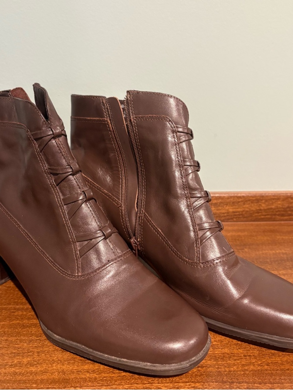 Laura Scott Dark Brown Leather Ankle Booties with Side Zip